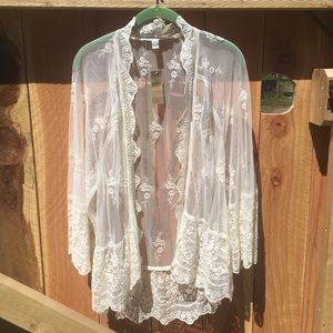 NWT Beautiful Embroidered Lace Cardigan